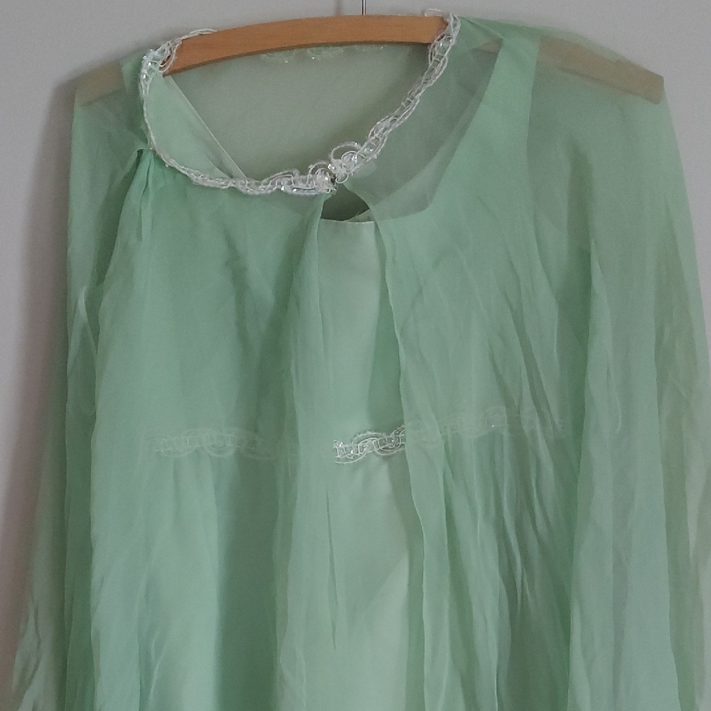 Elegant Green Women's Vintage Dress